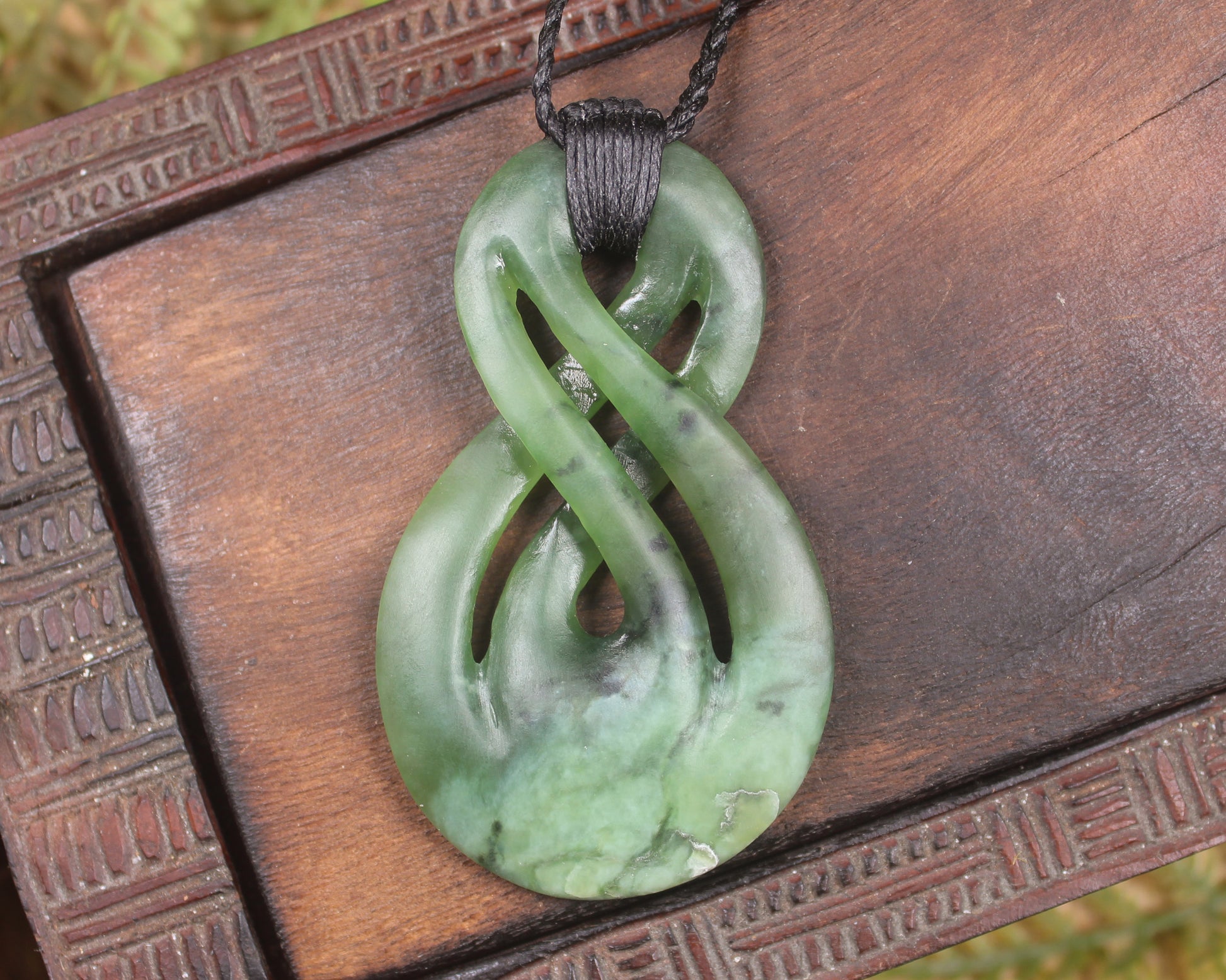 Hapopo Pounamu Twist Pendant - NZ Greenstone