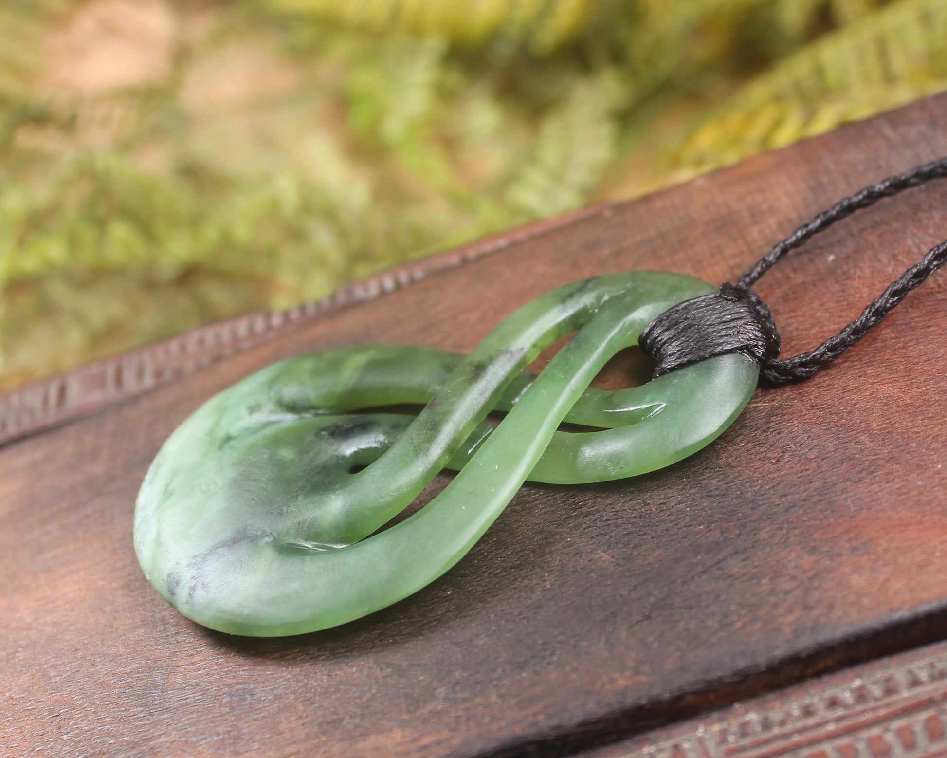 Hapopo Pounamu Twist Pendant - NZ Greenstone