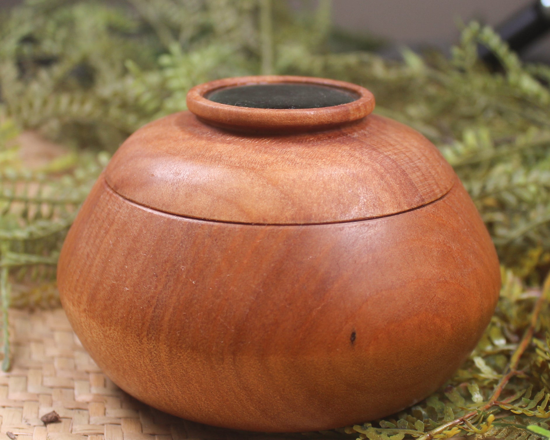 Wooden container with Kawakawa Pounamu set into lid - NZ Greenstone