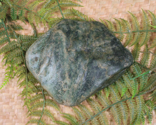 Freeform Kawakawa Pounamu Sculpture