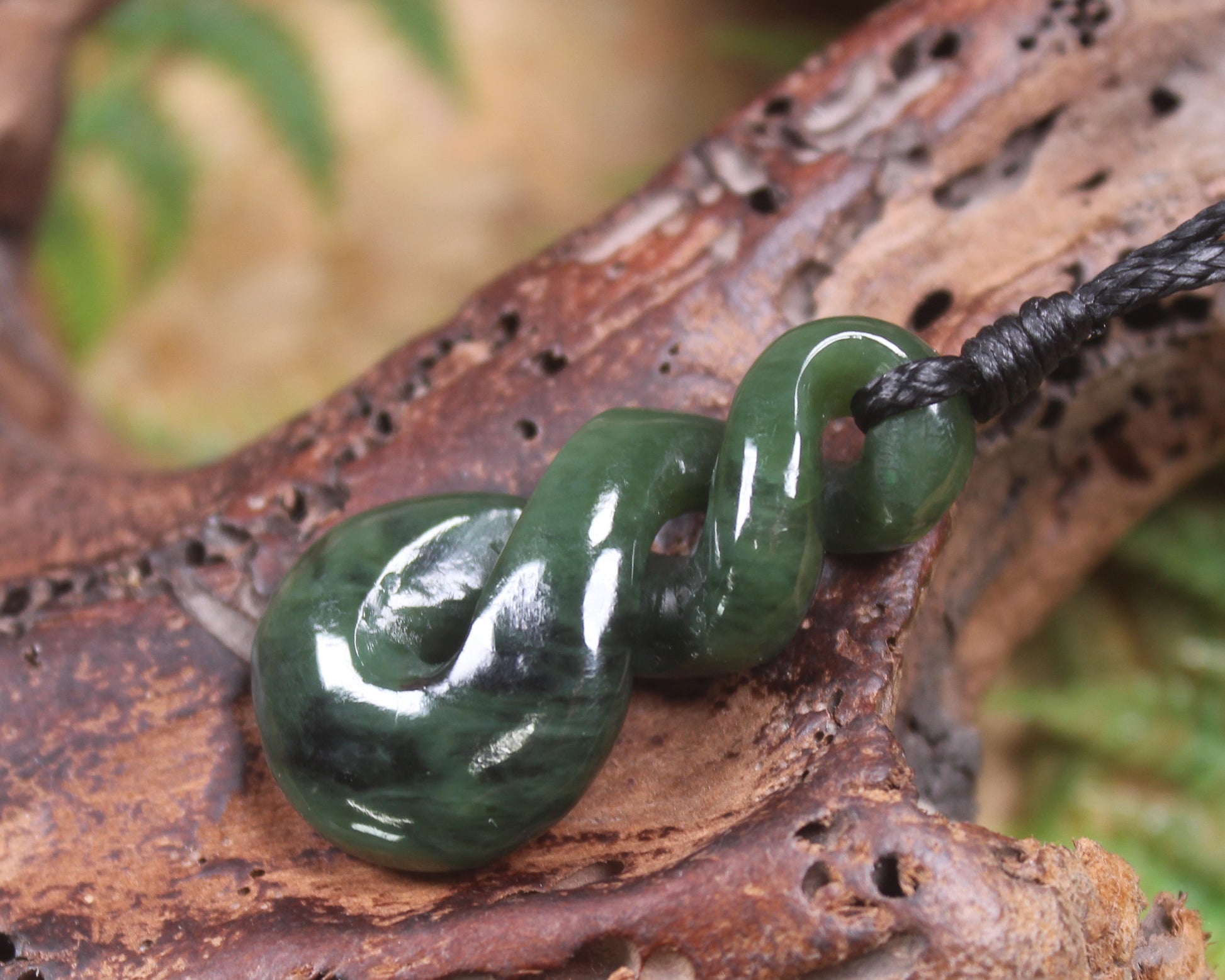 Twist carved from Kawakawa Pounamu - NZ Greenstone