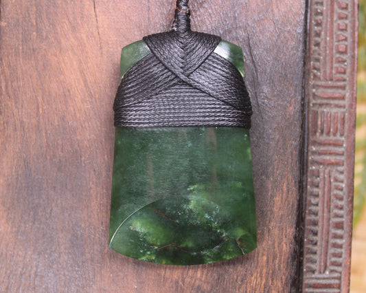 Kawakawa Pounamu Toki