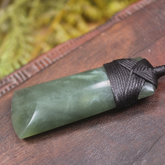 Inanga Pounamu Toki