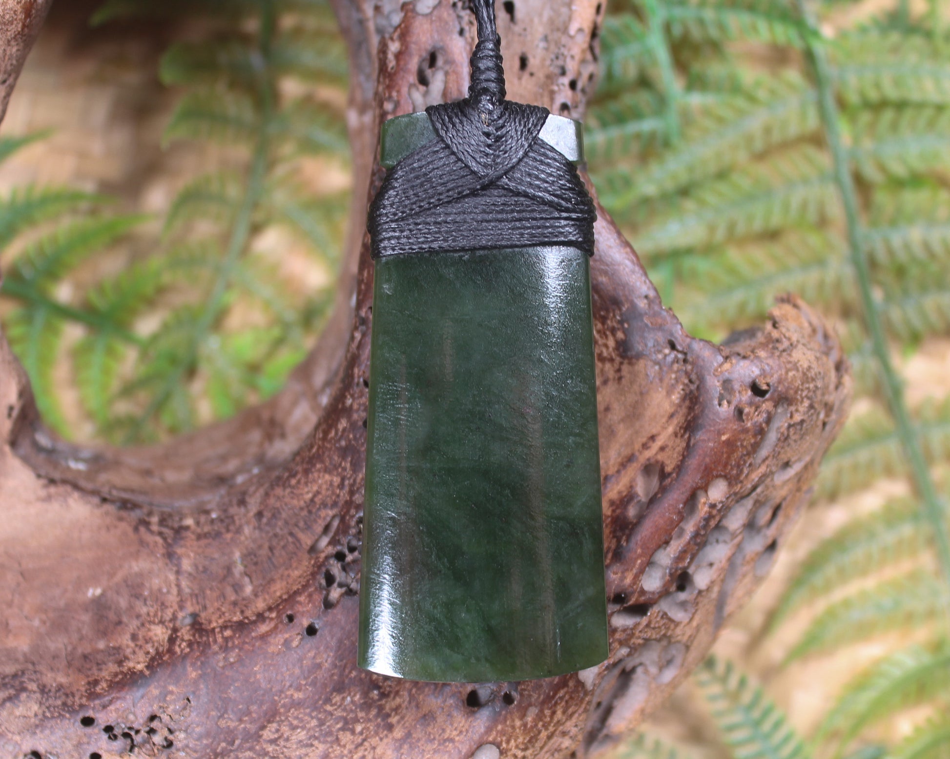 Kawakawa Pounamu Toki