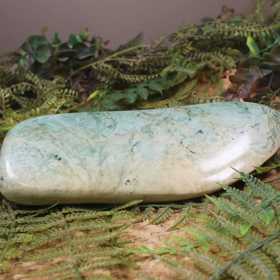 Freeform Pounamu Sculpture - Flower Jade Pounamu - NZ Greenstone