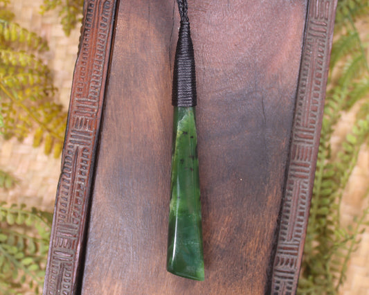 Flower Jade Pounamu Toki
