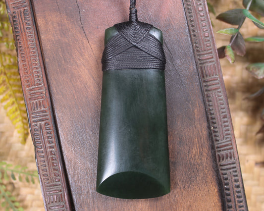 Kawakawa Pounamu Toki