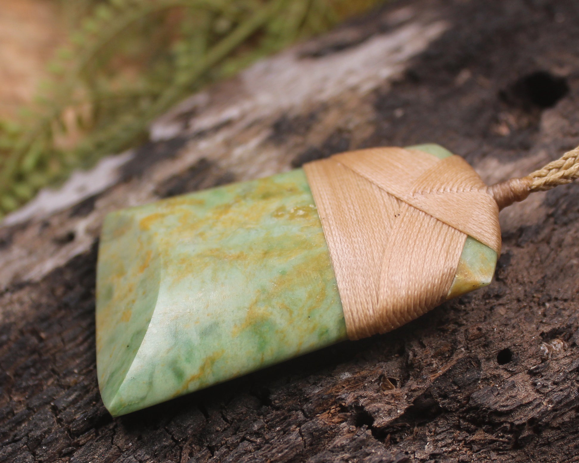 Flower Jade Pounamu Toki