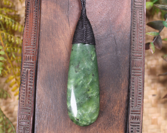Roimata Teardrop carved from Hapopo Pounamu - NZ Greenstone