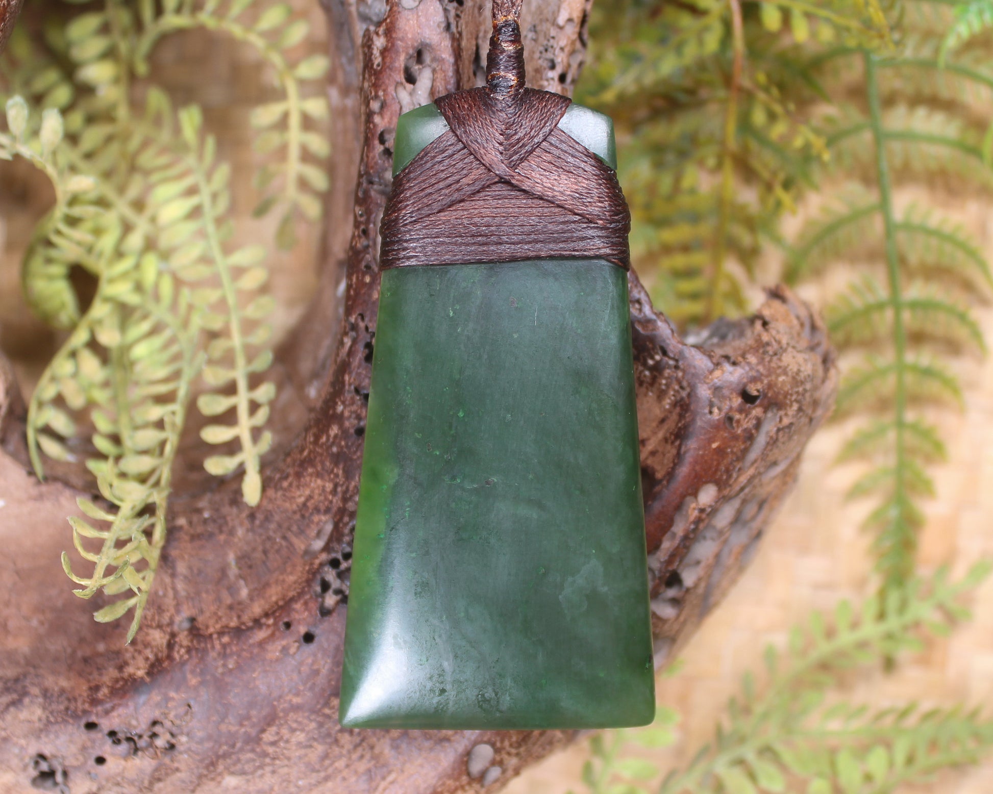 Kawakawa Pounamu Toki