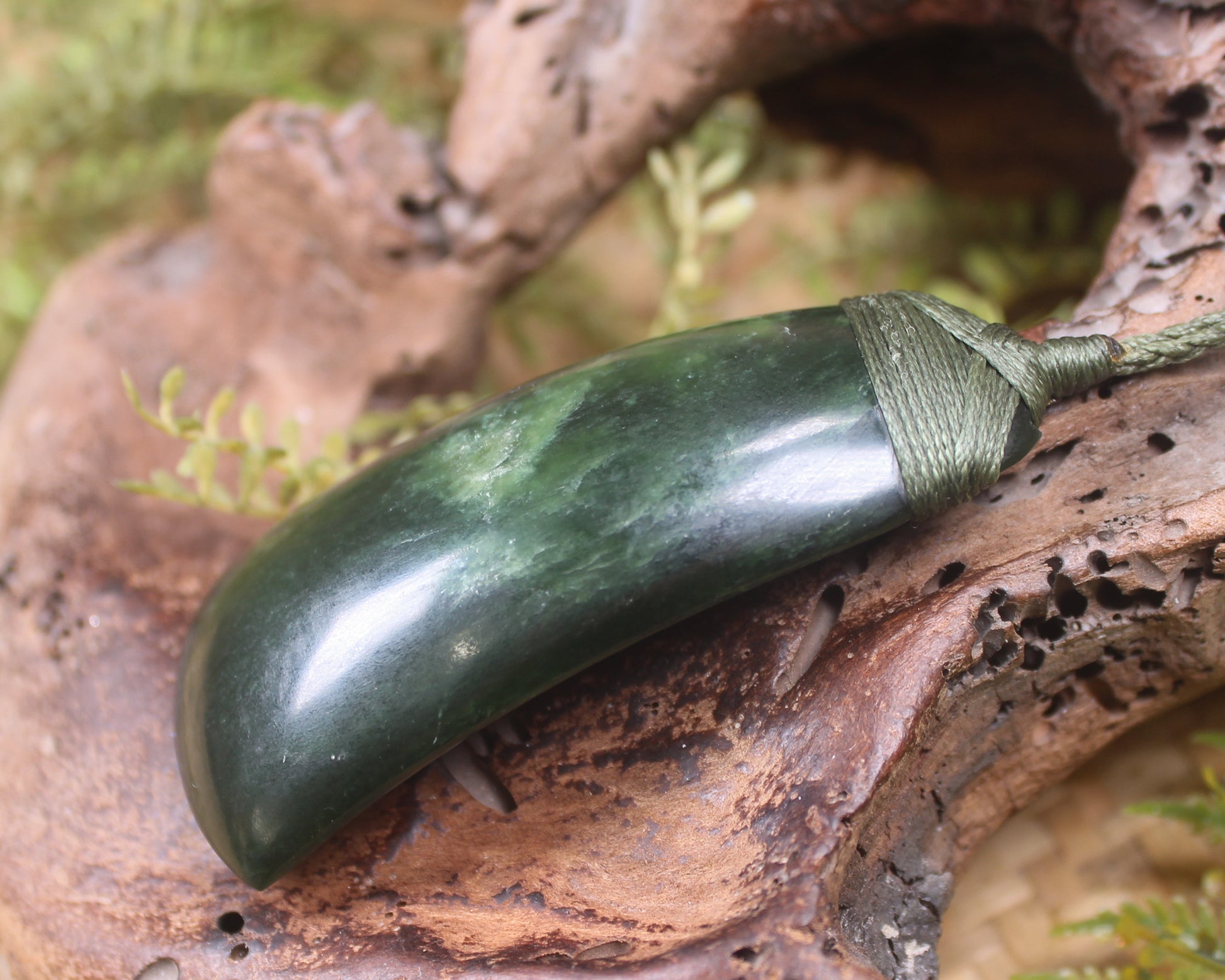 Kawakawa Pounamu Toki