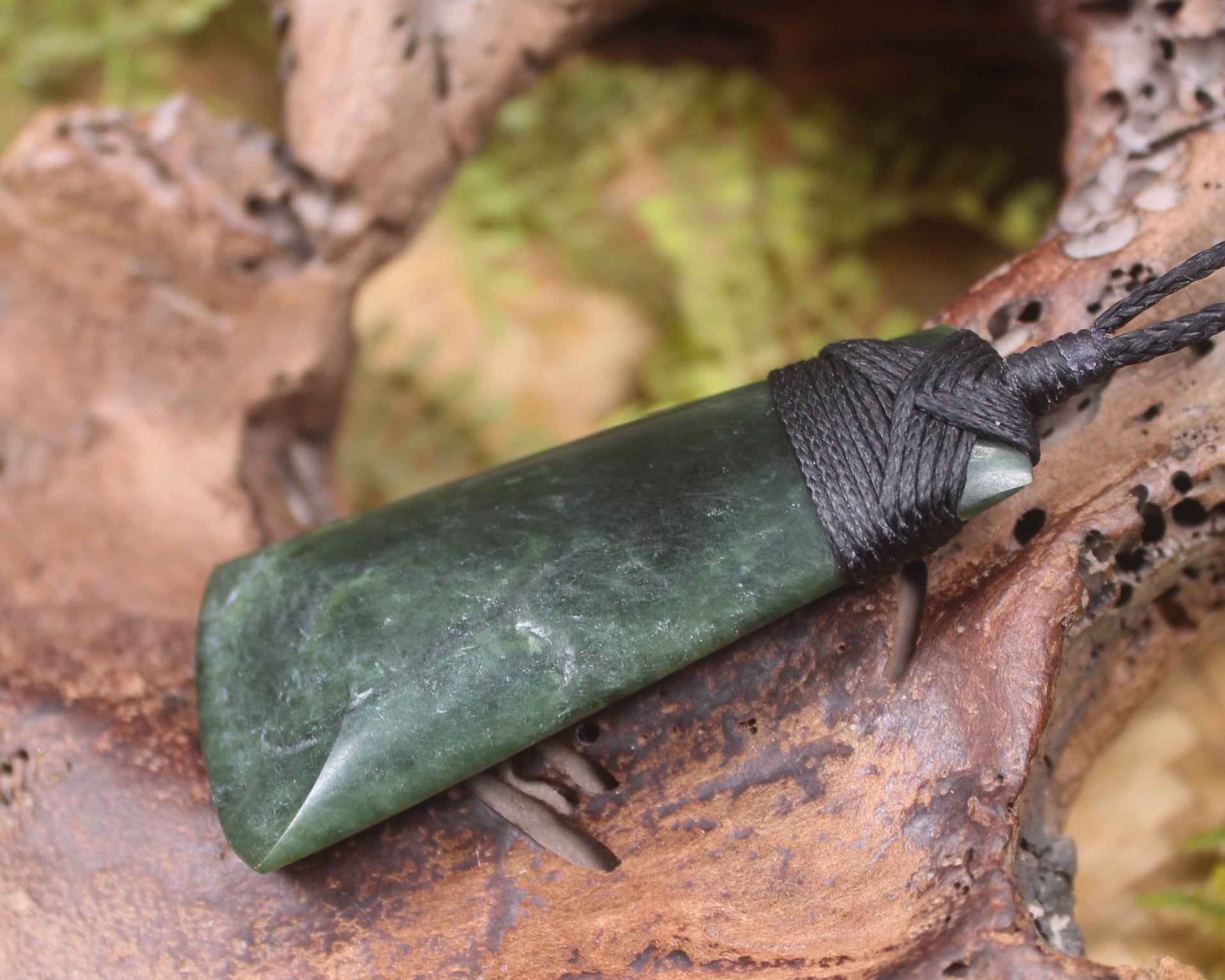 Kawakawa Pounamu Toki