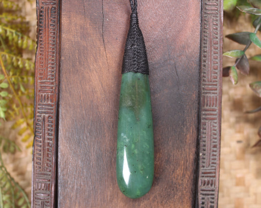 Roimata Teardrop carved from Hapopo Pounamu - NZ Greenstone