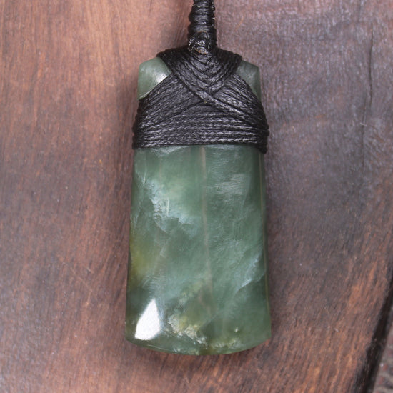 Inanga Pounamu Toki