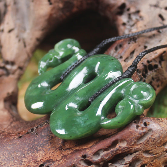 Pekapeka Pendant carved from Hapopo Pounamu - NZ Greenstone