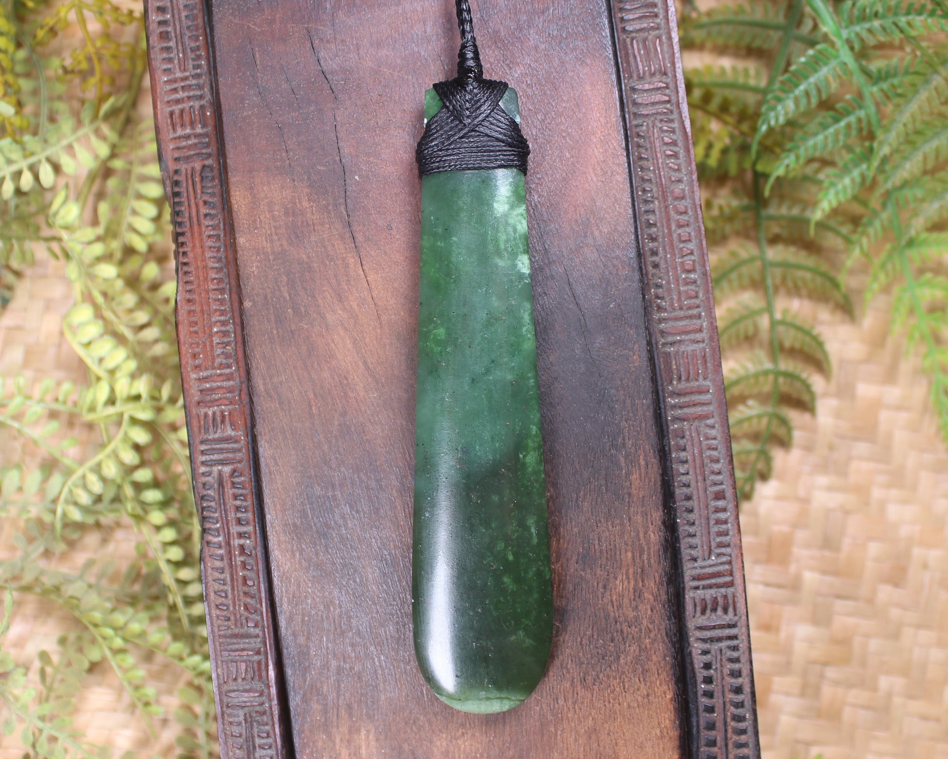 Roimata Teardrop carved from Hapopo Pounamu - NZ Greenstone
