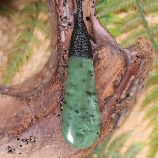 Roimata Teardrop carved from Hapopo Pounamu - NZ Greenstone