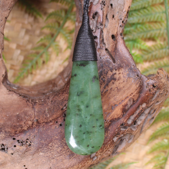 Roimata Teardrop carved from Hapopo Pounamu - NZ Greenstone
