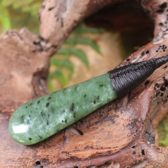 Roimata Teardrop carved from Hapopo Pounamu - NZ Greenstone