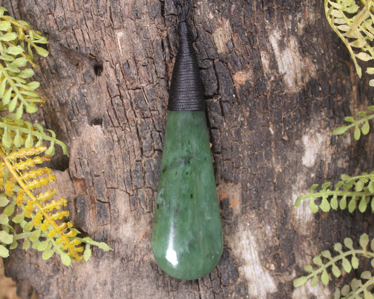 Roimata Teardrop carved from Hapopo Pounamu - NZ Greenstone