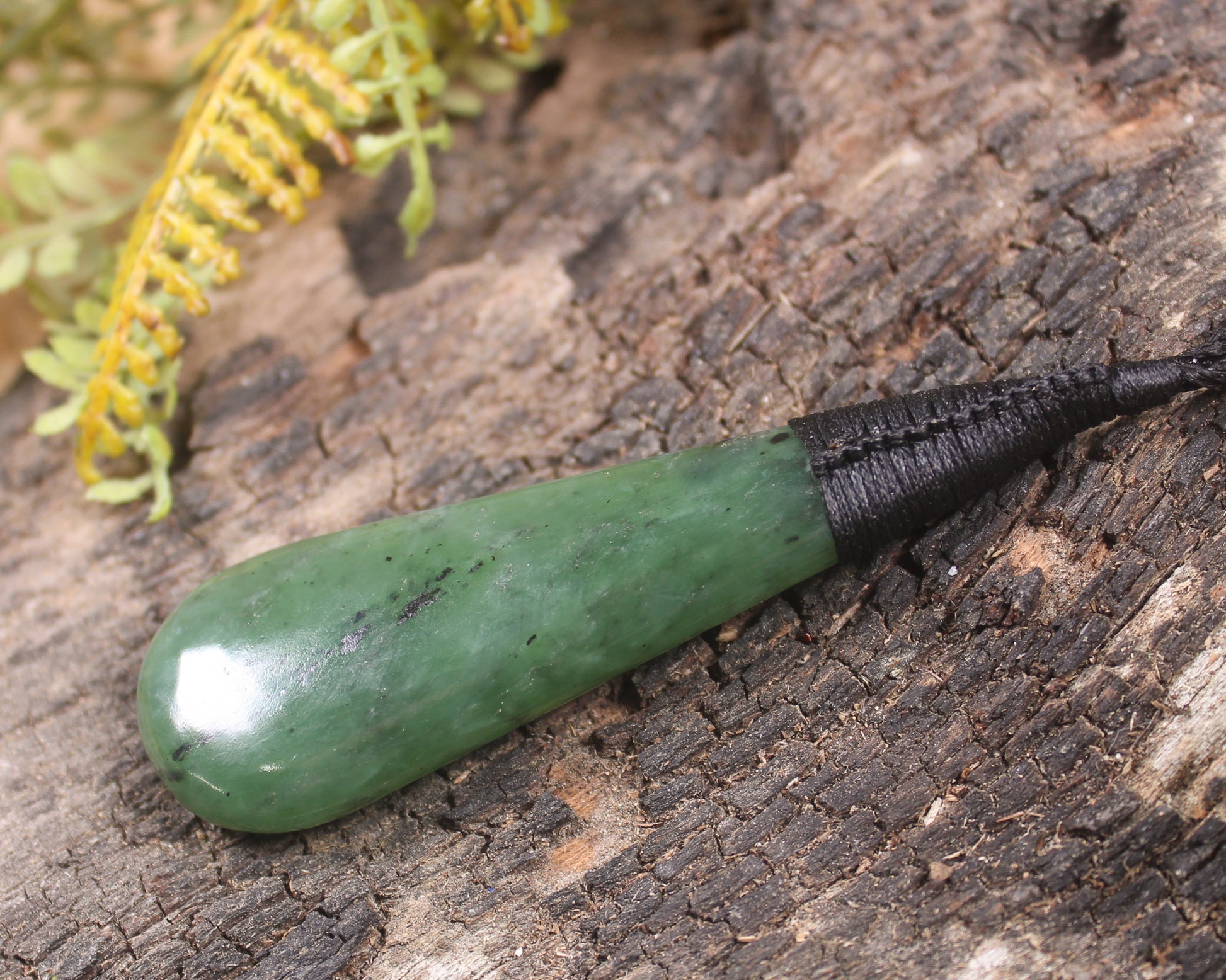 Roimata Teardrop carved from Hapopo Pounamu - NZ Greenstone