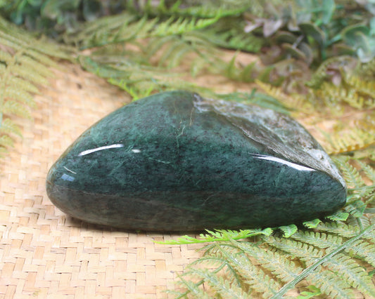 Freeform Serpentine Pounamu Sculpture - NZ Greenstone
