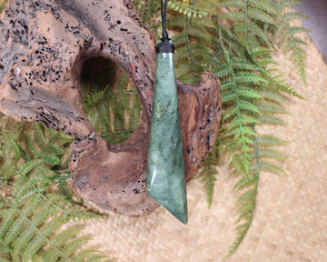 Kawakawa Pounamu Toki