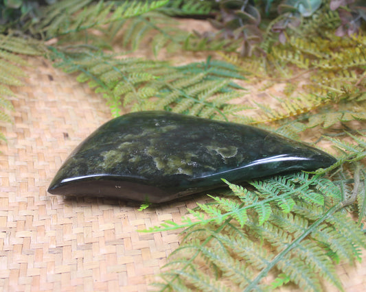 Freeform Kawakawa Pounamu Sculpture