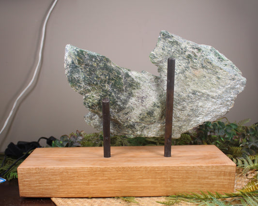 Pounamu Feather Sculpture