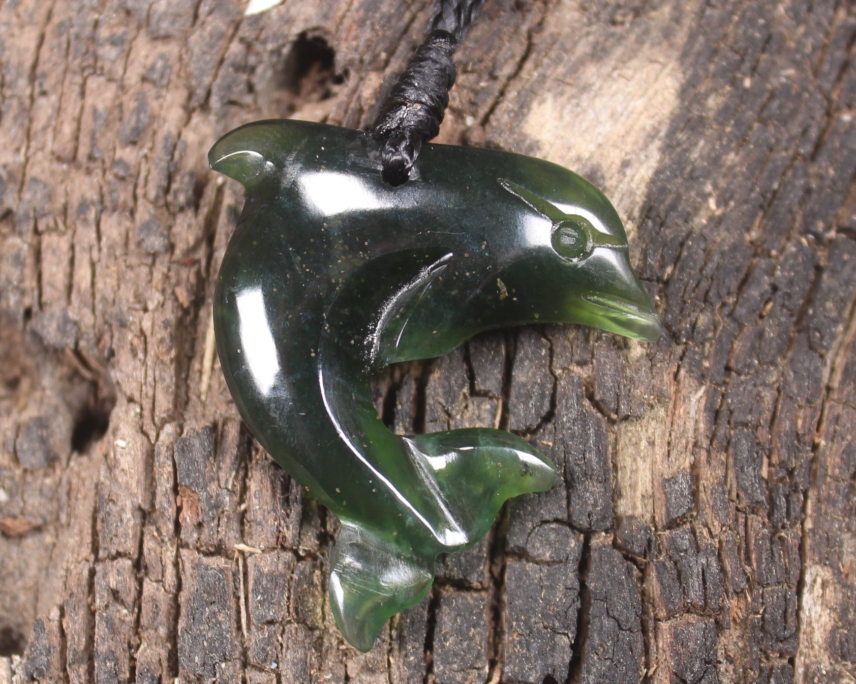 Dolphin or Aihe Pendant - Tangiwai Pounamu - NZ Greenstone
