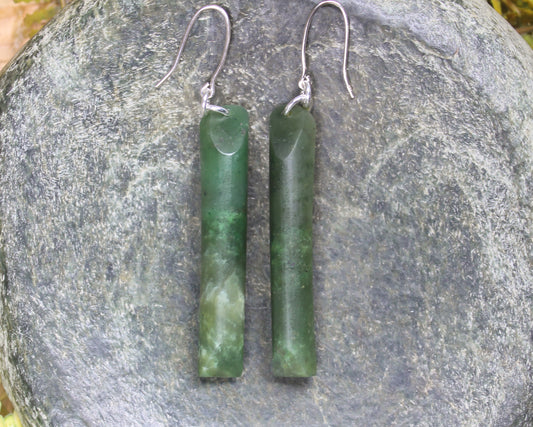 Toki Earrings carved from Hapopo Pounamu - NZ Greenstone