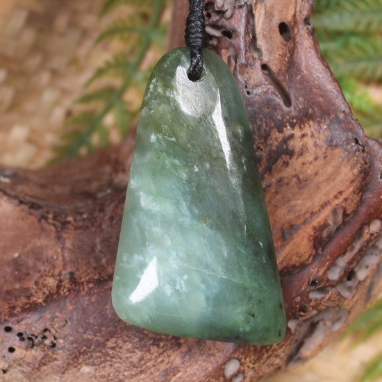 Inanga Pounamu Toki