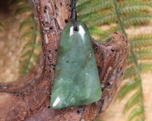 Inanga Pounamu Toki