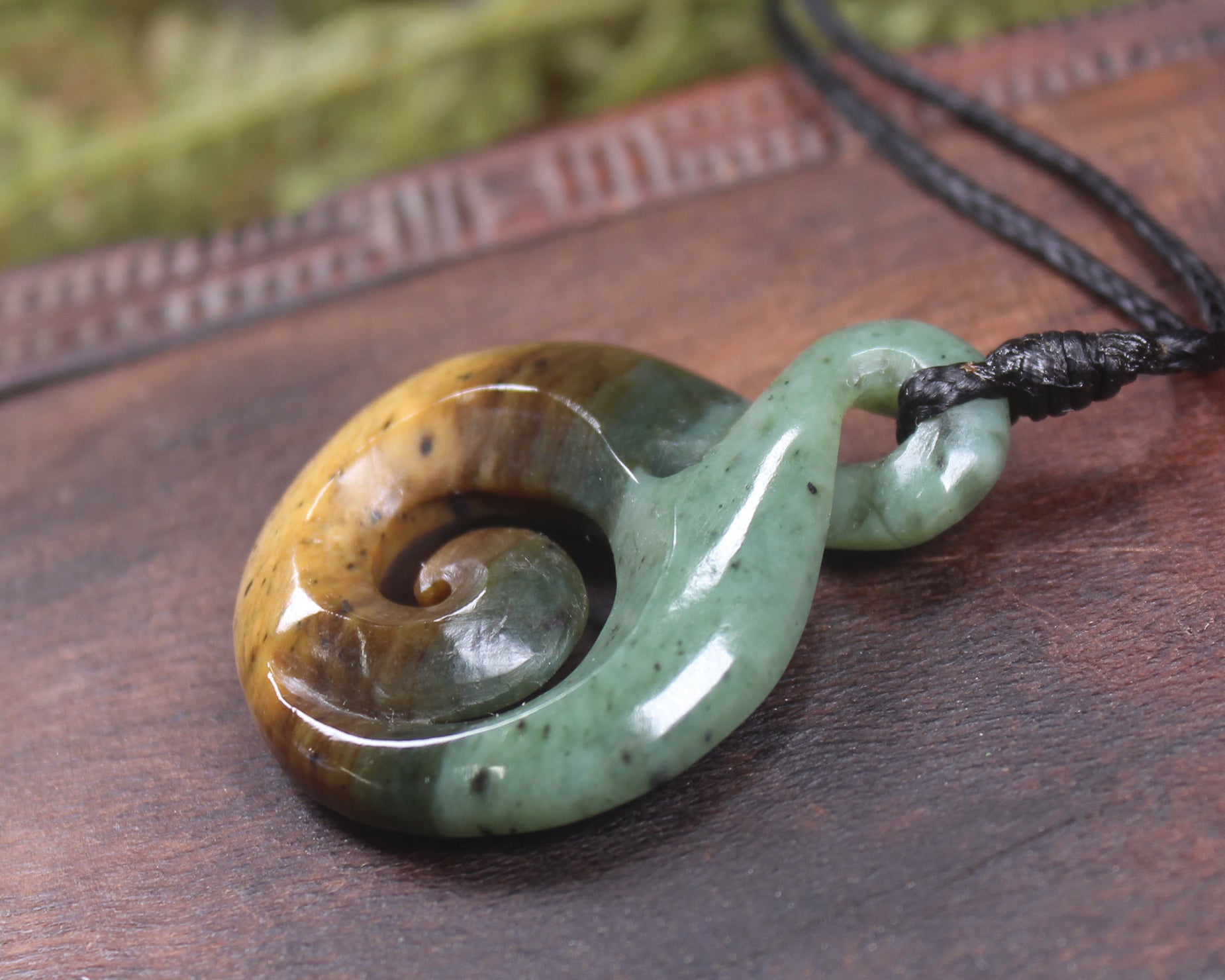 Flower Jade Koru Twist Pounamu - NZ Greenstone