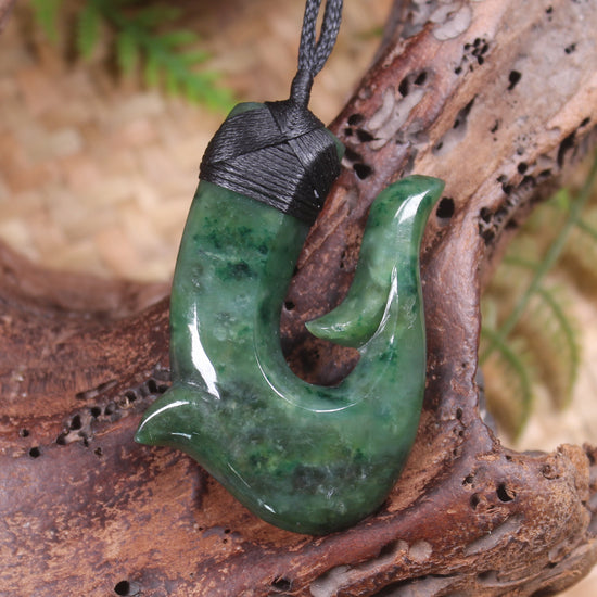 Hei Matau or Fish Hook carved from Kawakawa Pounamu - NZ Greenstone