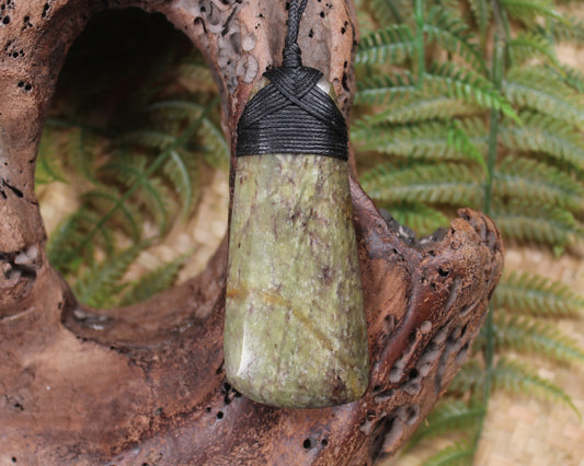 Hapopo Pounamu Toki