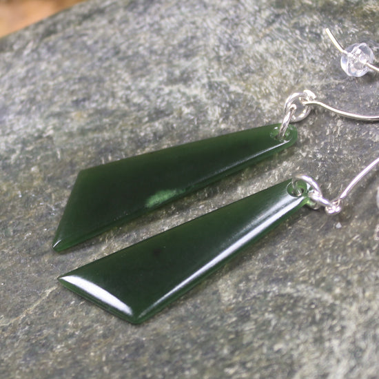 Roimata or Teardrop earrings carved from Kawakawa Pounamu - NZ Greenstone