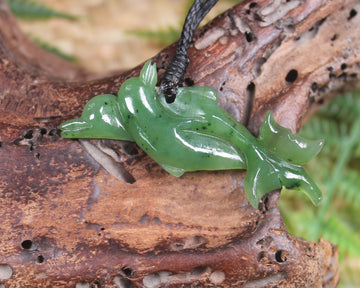 Dolphin or Aihe Pendant - Hapopo Pounamu - NZ Greenstone