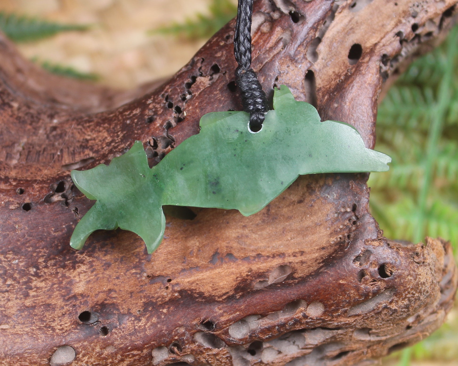 Dolphin or Aihe Pendant - Hapopo Pounamu - NZ Greenstone