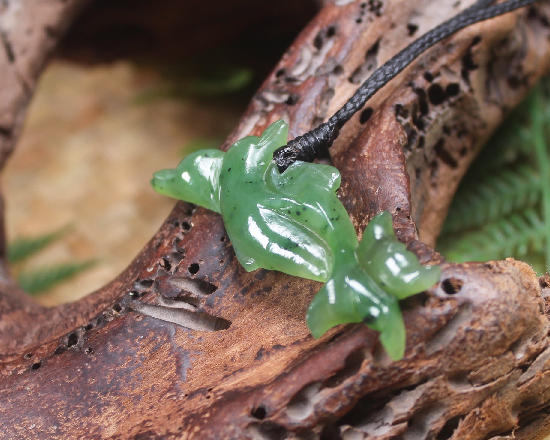 Dolphin or Aihe Pendant - Hapopo Pounamu - NZ Greenstone
