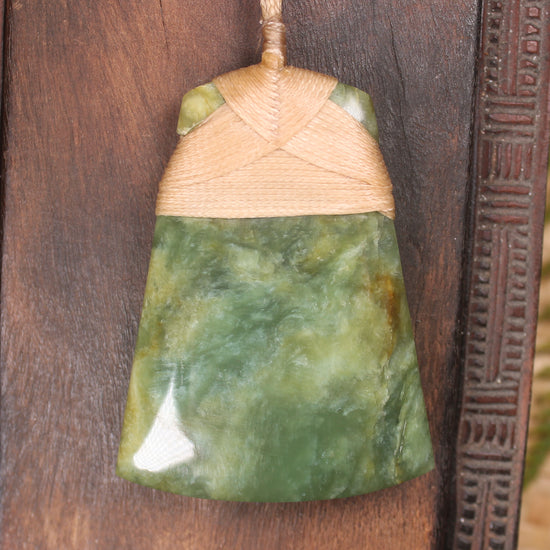 Toki or Adze Pendant carved from Flower Jade Pounamu - NZ Greenstone