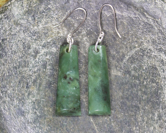 Toki Earrings carved from Hapopo Pounamu - NZ Greenstone
