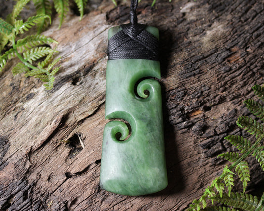 NZ Greenstone XLarge Toki with Koru Pendant (BK992) Hapopo Pounamu