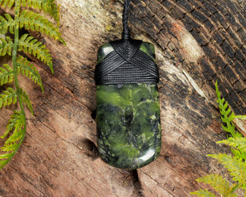 NZ Greenstone Small Toki Pendant (BN041) Douglas Creek Pounamu