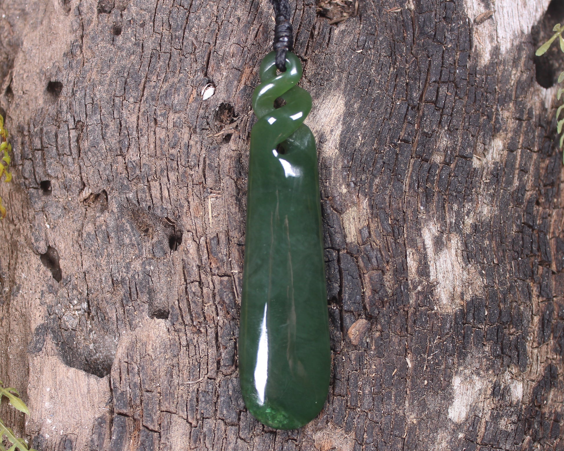 Kawakawa Pounamu Roimata Pendant - NZ Greenstone