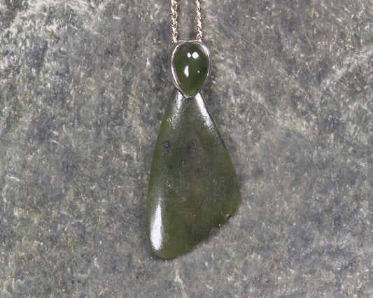 Rimu Pounamu pendant set in Sterling Silver - NZ Greenstone