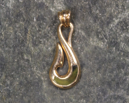 Hapopo Pounamu pendant with a gold setting - NZ Greenstone