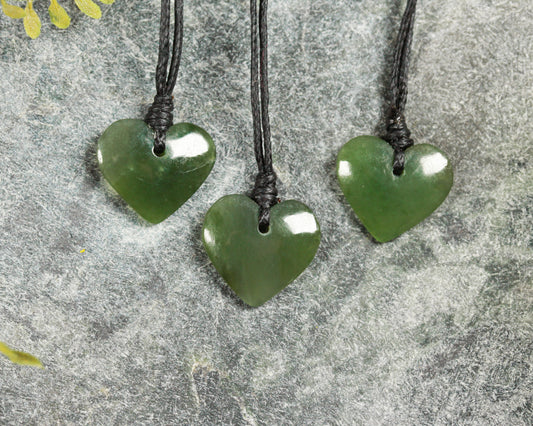 NZ Greenstone XSmall Heart Pendant (BM687) Hapopo Pounamu