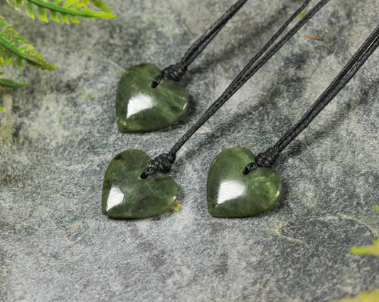 NZ Greenstone XSmall Heart Pendant (BN157) Hapopo Pounamu