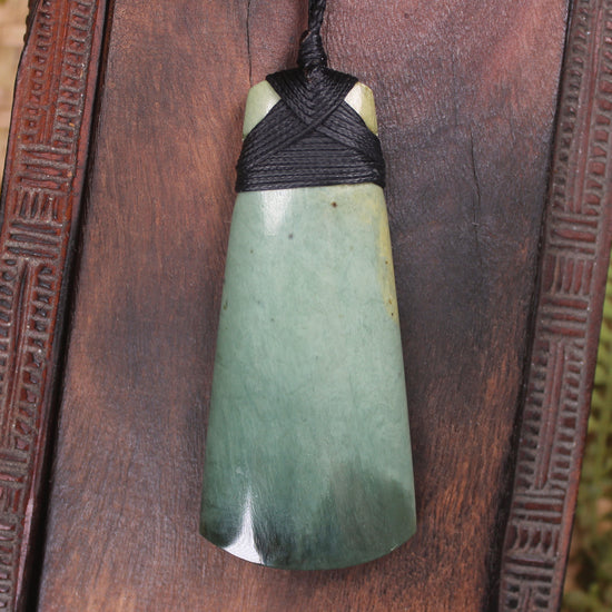 Inanga Pounamu Toki
